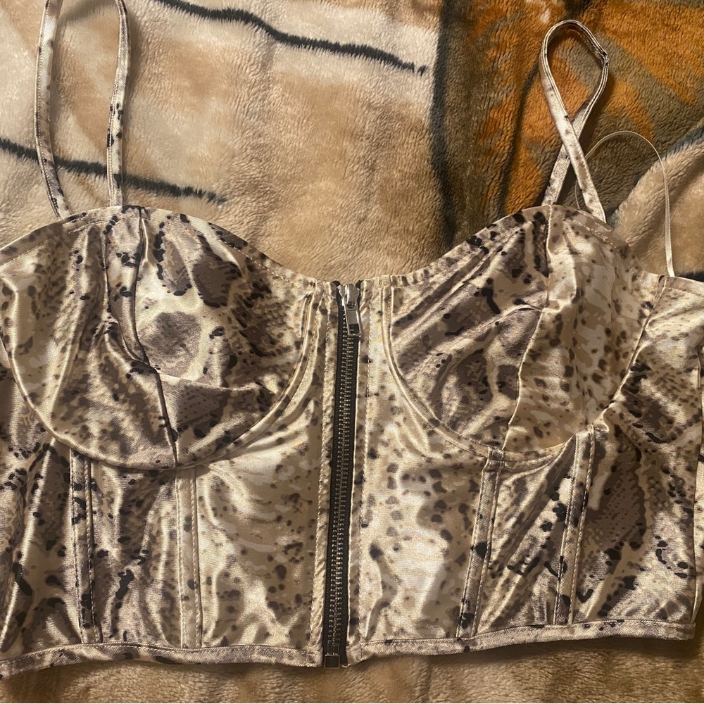 Bear Dance| Silver Leopard Print Bustier Top